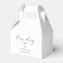 Elegante, un día antes, cena de ensayo de corazón 