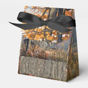 Caja Para Regalos Familia Deer Jugando En Campo