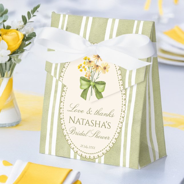 Caja Para Regalos Favoritos de ducha de novia elegantes rayas verde  (Sage green stripes grand millennial coquette elegant bridal shower favors personalized favor boxes)