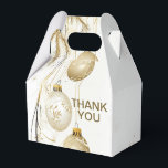 Caja Para Regalos Fiesta de vacaciones de los Navidades de los Ornam<br><div class="desc">Navidades De Ornamento Dorado Fiesta Cajas Elegantes De Favor. Diseño único,  bonito y elegante. Fácil de personalizar. El estilo de letra,  el tamaño y los colores se pueden cambiar. Elementos coincidentes disponibles.</div>