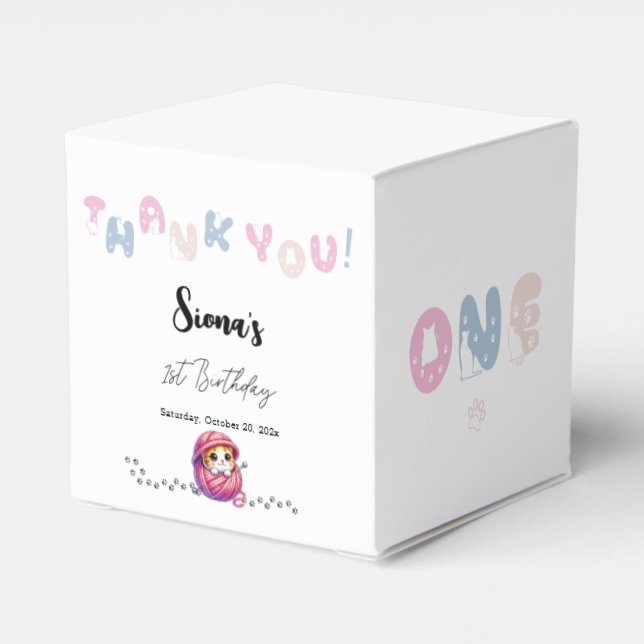 Caja Para Regalos Fiesta del primer cumpleaños de un pequeño gatito  (Reverso Costado)