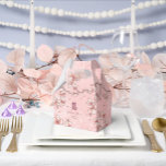 Caja Para Regalos Florecimiento de la sonda doble felicidad Boda chi<br><div class="desc">Flor de melocotón oriental / flor de ciruela, flores de primavera en tonos rosados con doble símbolo de felicidad en caligrafía sobre un fondo de color suave. Un diseño boda de temática asiática elegante y romántico, alegre, moderno y elegante. Las flores de la pluma (桃 花 en chino) / flores...</div>