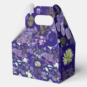 Caja Para Regalos Flores con un ambiente elegante y misterioso