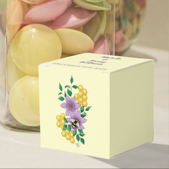 Caja Para Regalos Flores de lavanda de abedul amarillo (Subido por el creador)