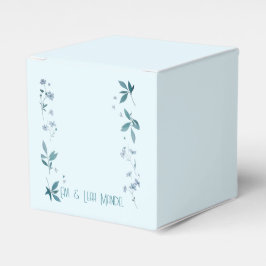 Caja Para Regalos Flores elegantes y azules claras y taza de hojas
