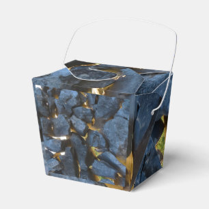 Caja Para Regalos Fotografía rusa en pared de piedra croata