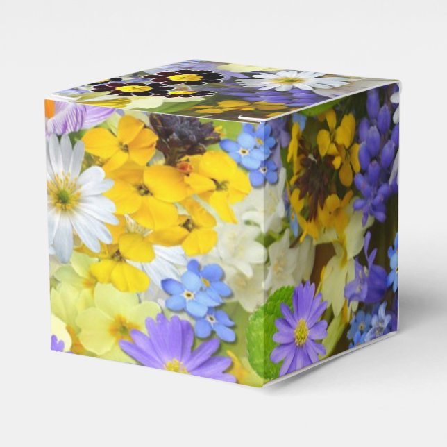 Caja Para Regalos Fragmento de flor de primavera (Costado Anverso)