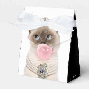 Caja Para Regalos Gato Princesa Soplando Goma De Burbuja