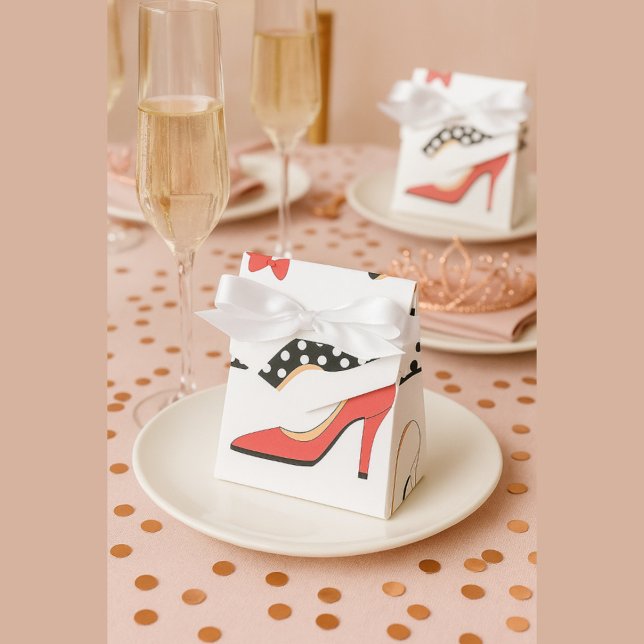 Caja Para Regalos Glam de puntos de polka de tacón alto rojo (Subido por el creador)