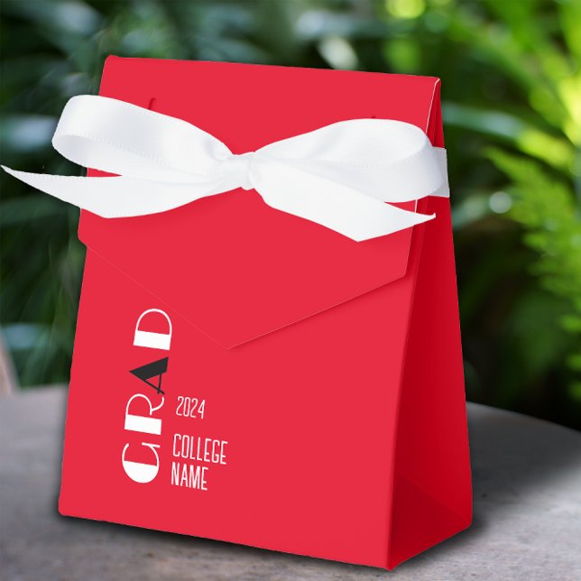 Caja Para Regalos Graduación de estilo rojo letra blanca negra (Subido por el creador)