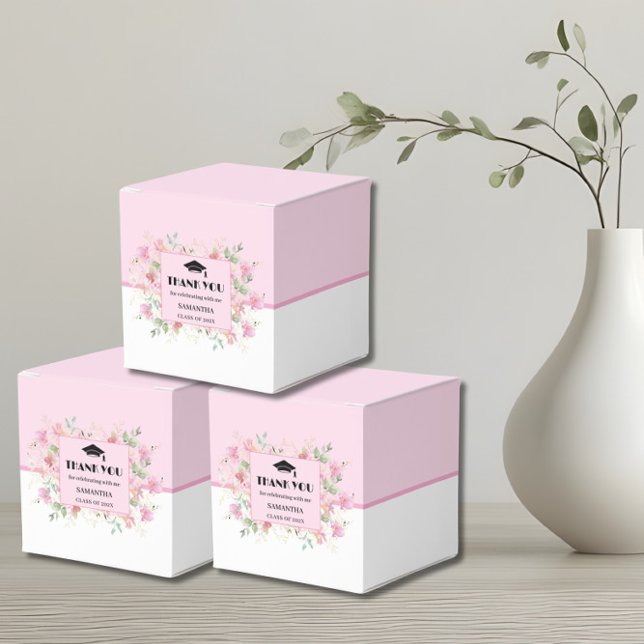 Caja Para Regalos Graduación Floral Rosa  (Subido por el creador)