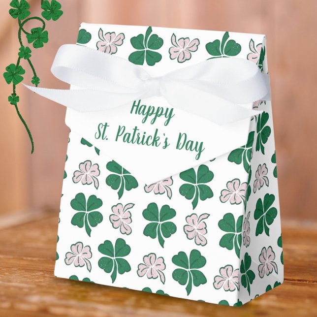 Caja Para Regalos Green Clover Shamrock Pattern St. (Subido por el creador)