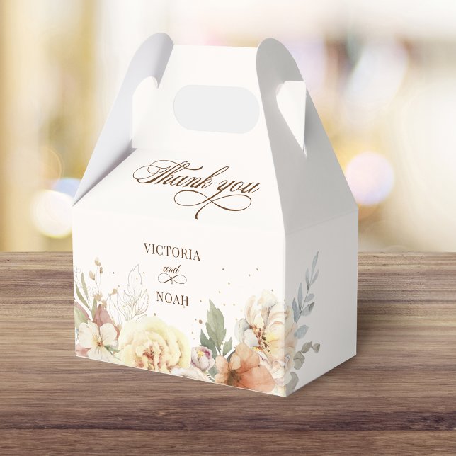 Caja Para Regalos Guión botánico de los Rosas rusos de otoño (Subido por el creador)