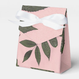 CAJA PARA REGALOS HOJAS VERDES EN ROSA