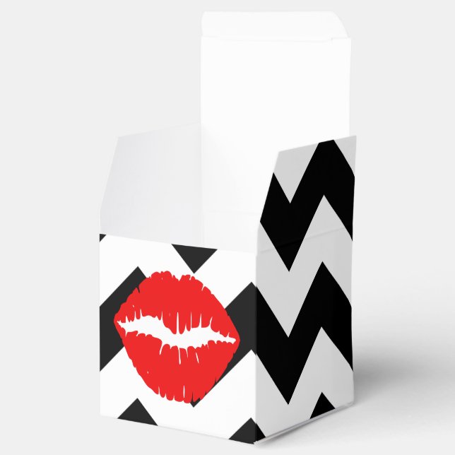Caja Para Regalos Labios rojos sobre zigzag blanco y negro (Abierto)