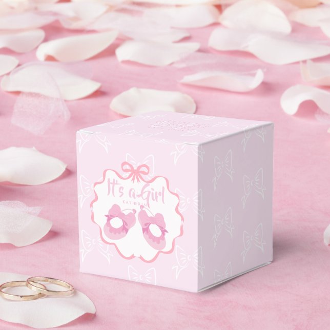 Caja Para Regalos Lazo de cinta Es una niña  (Boda)