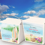 Caja Para Regalos Luau Summer Beach Funny Mi Baby Shower Time<br><div class="desc">Baby Shower favores que puede personalizar en la parte posterior con su mensaje de agradecimiento. En la parte delantera hay un divertido juego de palabras que dice "¡Es casi Mai Tai'm pero por ahora relajémonos!" - perfecto para relajarse en los favores del spa, en los cócteles o en los pequeños...</div>