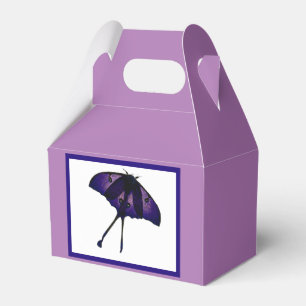 Caja Para Regalos Mariposa morada en la foto natural del jardín de p