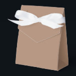 Caja Para Regalos Moderna Moda sencilla de cáscara de cáscara sólida<br><div class="desc">Las modernas cajas de Moda sencillas de cáscara de cáscara sólida marrón elegante presentan un moderno color marrón sólido. Perfecto para El día de San Valentín,  Día de la Mujer,  Día de la Madre,  fiestas de cumpleaños,  aniversario,  bodas,  duchas para bebés y más. Creado por Evco Studio www.zazzle.com/store/evcostudio</div>