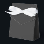 Caja Para Regalos Moderna Moda sencilla de color negro y sólido medi<br><div class="desc">Moderno y sólido Cajas de Favor de Moda Sencilla de Medianoche negro elegante con un moderno y sólido negro de medianoche. Perfecto para El día de San Valentín, Día de la Mujer, Día de la Madre, fiestas de cumpleaños, aniversario, bodas, duchas de novias, duchas para bebés y más. Creado por...</div>