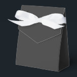 Caja Para Regalos Moderna Moda sencilla de color negro y sólido medi<br><div class="desc">Moderno y sólido Cajas de Favor de Moda Sencilla de Medianoche negro elegante con un moderno y sólido negro de medianoche. Perfecto para El día de San Valentín, Día de la Mujer, Día de la Madre, fiestas de cumpleaños, aniversario, bodas, duchas de novias, duchas para bebés y más. Creado por...</div>