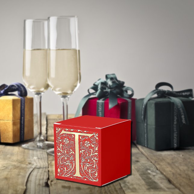 Caja Para Regalos monograma antiguo ornamentado - letra T (Subido por el creador)