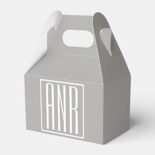 Caja Para Regalos Monograma de Iniciales   Blanco Sobre Gris Claro
