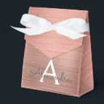 Caja Para Regalos Monograma elegante moderno de oro rosa rosa<br><div class="desc">Pink Rose Gold Moderno y elegante caja de regalo. Esta caja de regalo de acero inoxidable y metálico Faux se puede personalizar para incluir tu nombre inicial y de primera y hace un gran cumpleaños, fiesta de soltera, ducha de novia o caja de regalo para bebés. Se pueden solicitar elementos...</div>