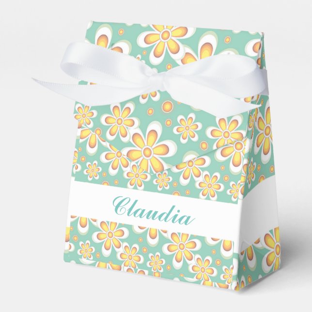 Caja Para Regalos Monograma lindo naranja flores en verde (Front Side)