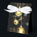 Caja Para Regalos Navidades Ornamentos dorados Estrellas brillantes<br><div class="desc">Navidades Ornamentos Dorados Luminosas Estrellas Cajas Favor Negro. Diseño único,  bonito y elegante. Fácil de personalizar. El estilo de letra,  el tamaño y los colores se pueden cambiar. Elementos coincidentes disponibles.</div>