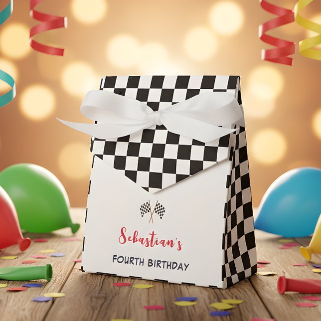 Caja Para Regalos Necesita cuatro niños de cuarto cumpleaños de velo (Subido por el creador)