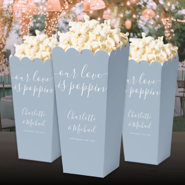Caja Para Regalos Nuestra Amor Está Saltando Azul Polvoriento Palomi (Our Love Is Poppin Dusty Blue Wedding Popcorn Favor Boxes)