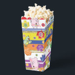 Caja Para Regalos Ocho noches con el ratón y los amigos<br><div class="desc">Hanukkah Nights with Mouse and Friends, favorece a los invitados. ¡Llénalos con palomitas de maíz o un regalo! Añade texto en cualquier lugar de la caja usando tu color de fuente, estilo y tamaño favorito! ¡Disfrútalo! Estilo: Las cajas favoritas de palomitas de 3, 75" x 3, 5" x 7, 5"...</div>