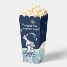 Palomitas de cumpleaños del astronauta del espacio