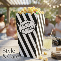 Palomitas de maíz con texto personalizado rayado e