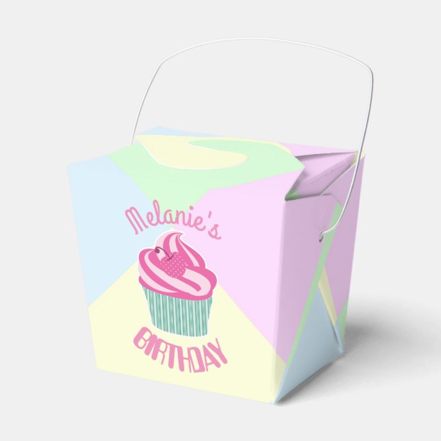 Caja Para Regalos Pastel de cumpleaños rosado personalizado (Front Side)