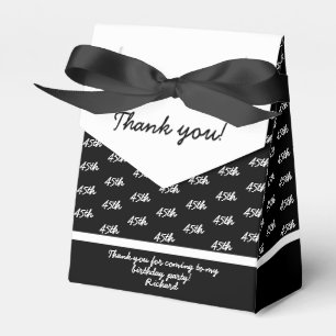 Caja Para Regalos Patrón de número de desvío de edad - Negro/Blanco