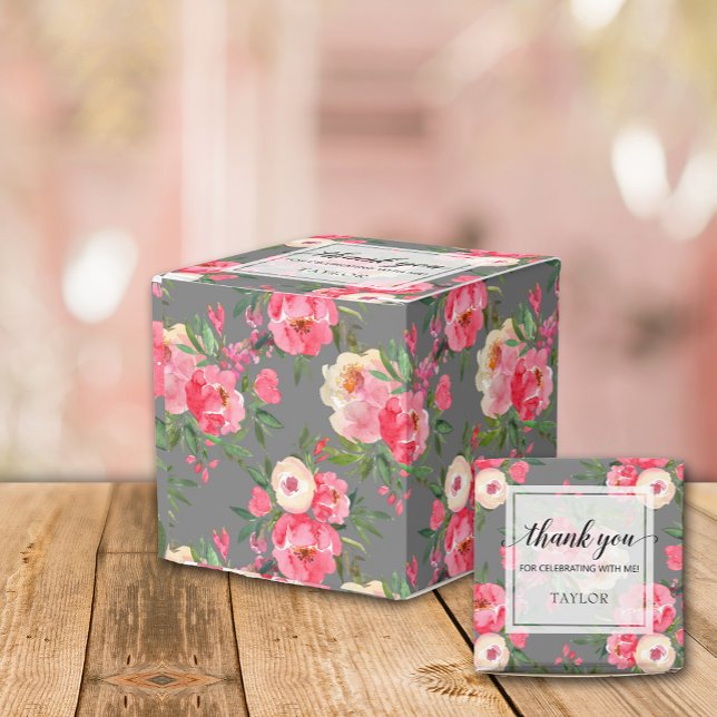 Caja Para Regalos Peonies elegantes en gris (Subido por el creador)