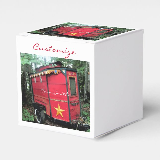 Caja Para Regalos Pequeña caravana gitana roja personalizada (Costado Anverso)