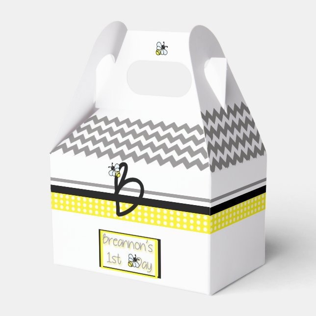 Caja Para Regalos Personalizado Bumble Bee Birthday Favor Box (Front Side)