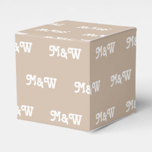 Caja Para Regalos Personalizar con regalo inicial de beige monograma