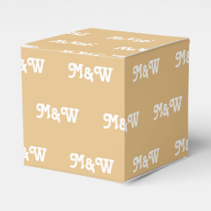 Caja Para Regalos Personalizar con regalo inicial de camello monogra
