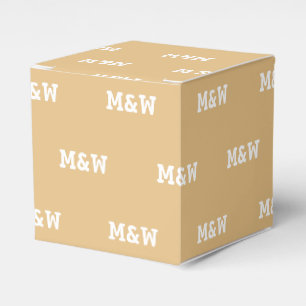 Caja Para Regalos Personalizar con regalo inicial de camello monogra