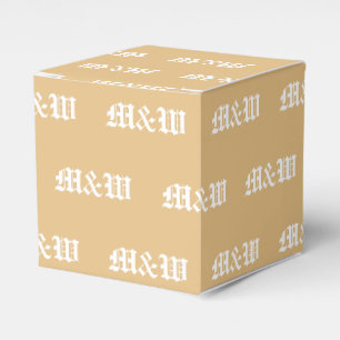 Caja Para Regalos Personalizar con regalo inicial de camello monogra
