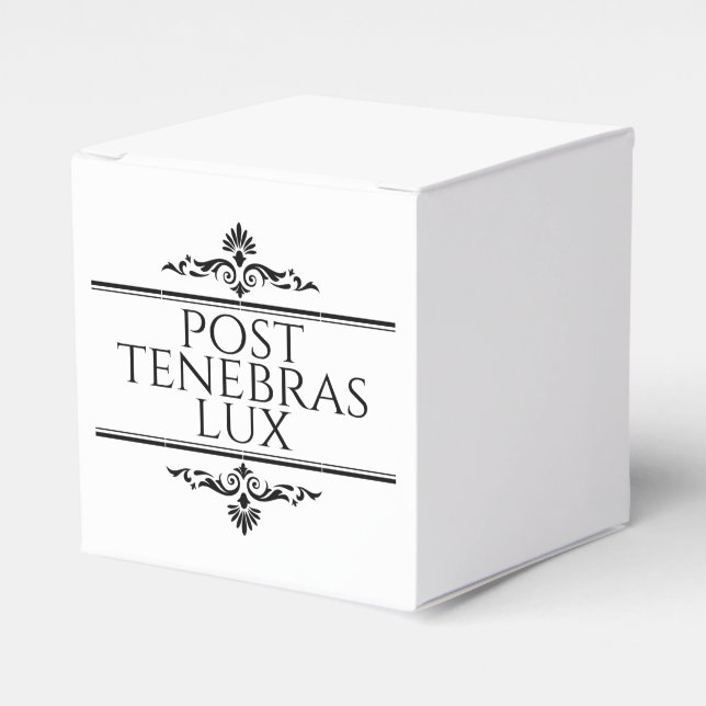 Caja Para Regalos Post Tenebras Lux (Costado Anverso)