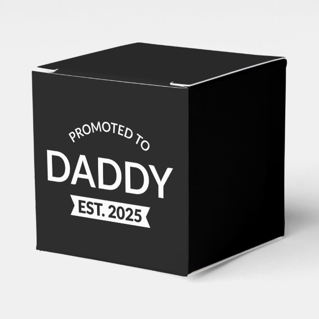 Caja Para Regalos Promovido A Daddy Est. II 2025 (Costado Anverso)