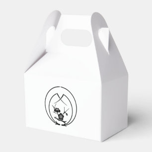 Caja Para Regalos Rama de Ume abrazando agujas de pino