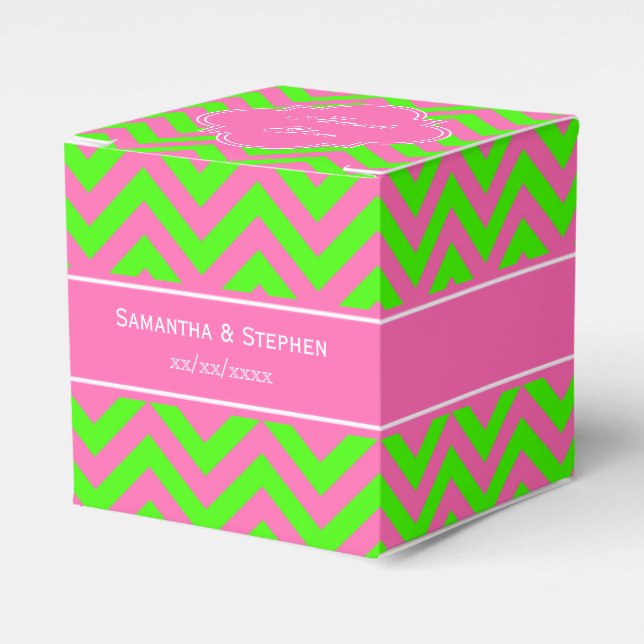 Caja Para Regalos Rosa Caliente #2 Lime Verde LG Nombre Chevron Mono (Costado Anverso)