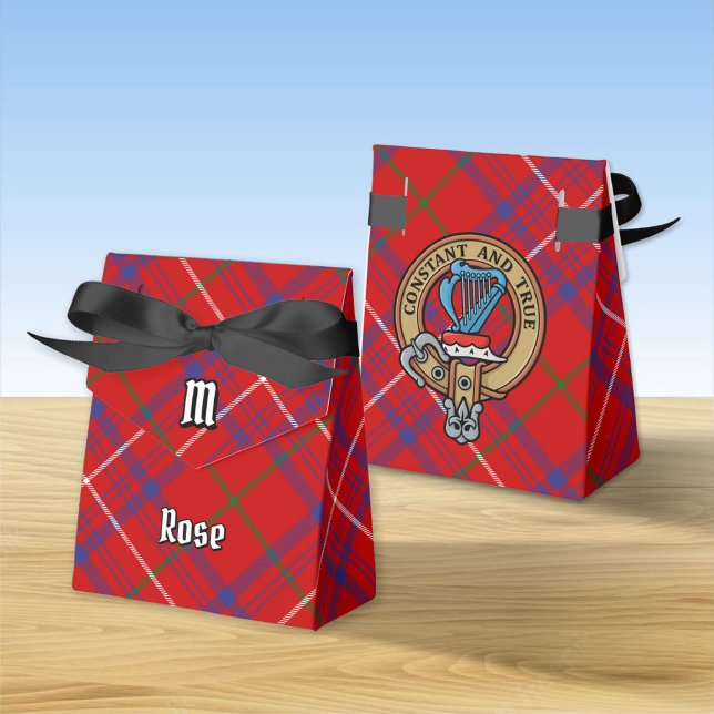 Caja Para Regalos Rosa de clan Escudo sobre Tartán (Subido por el creador)