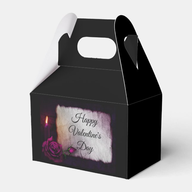 Caja Para Regalos Rosa gótico, velas y pergamino de San Valentín (Front Side)